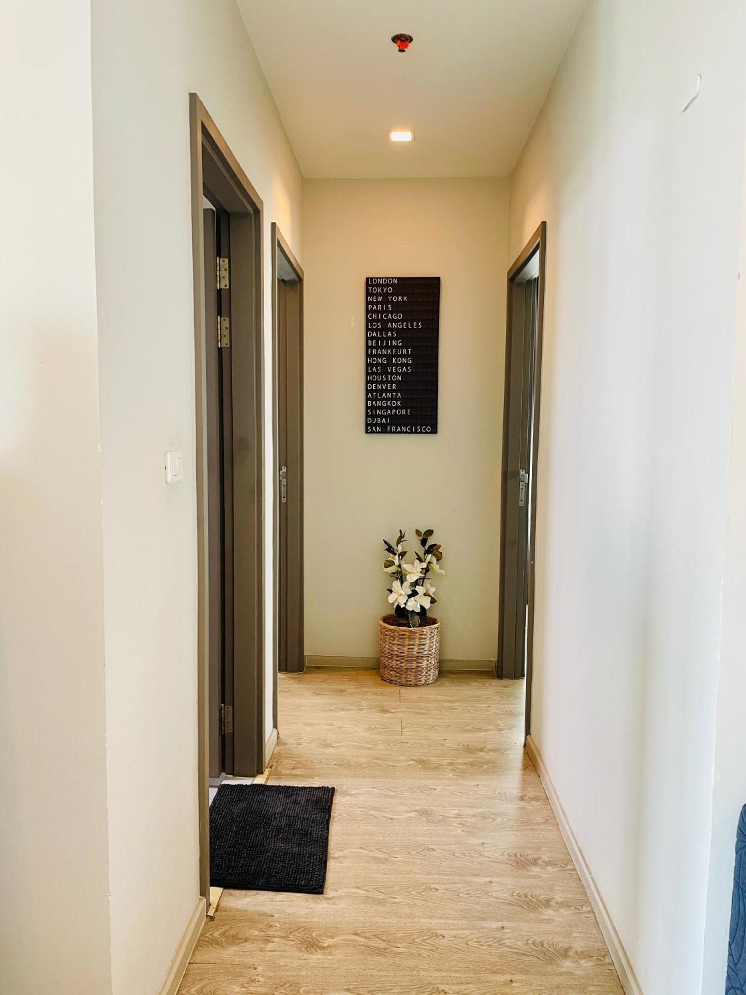 Apartment The Base 2 Bed 2 Bath By Pupu *
